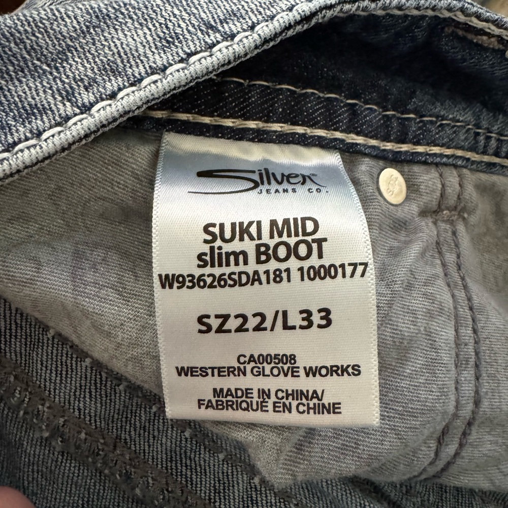Silver Jeans Suki Mid Slim Bootcut - Dark Gray
